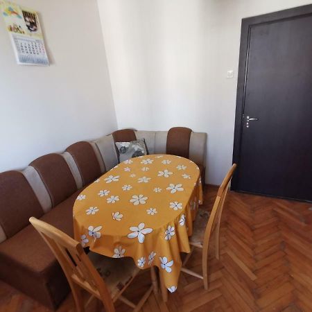 Mountain View Apartment Vratsa Esterno foto