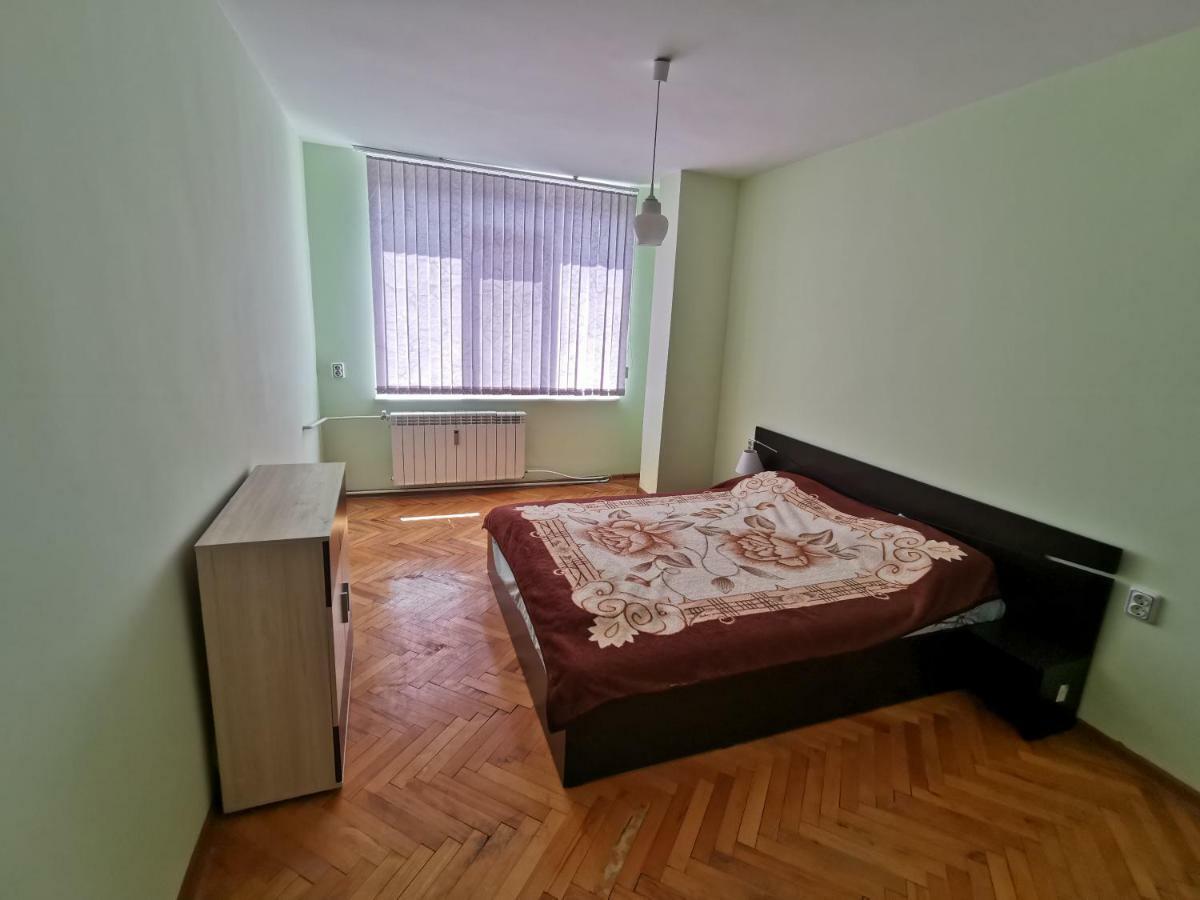 Mountain View Apartment Vratsa Esterno foto